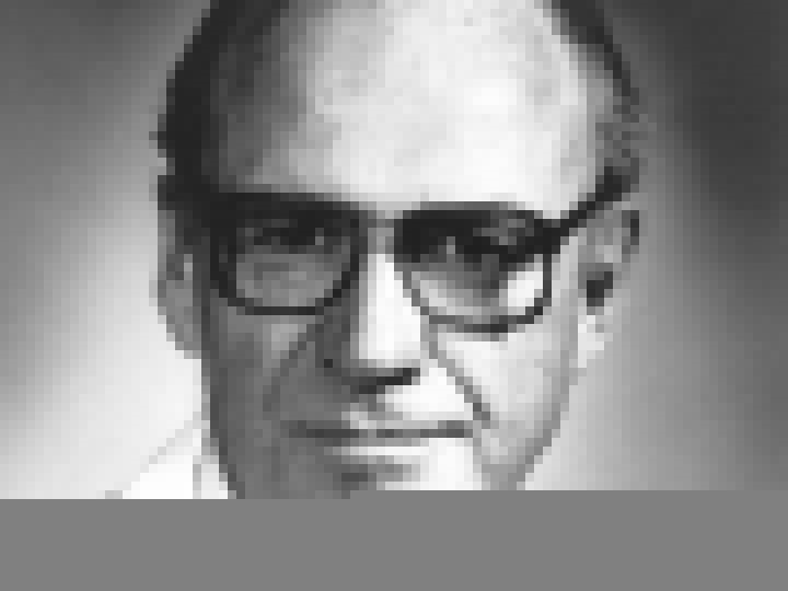 Lloyd D MacLean